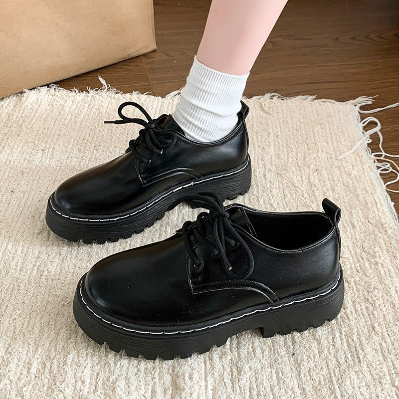 Dame Chunky Snøresko med Robust Profil og Moderen Design Skovae