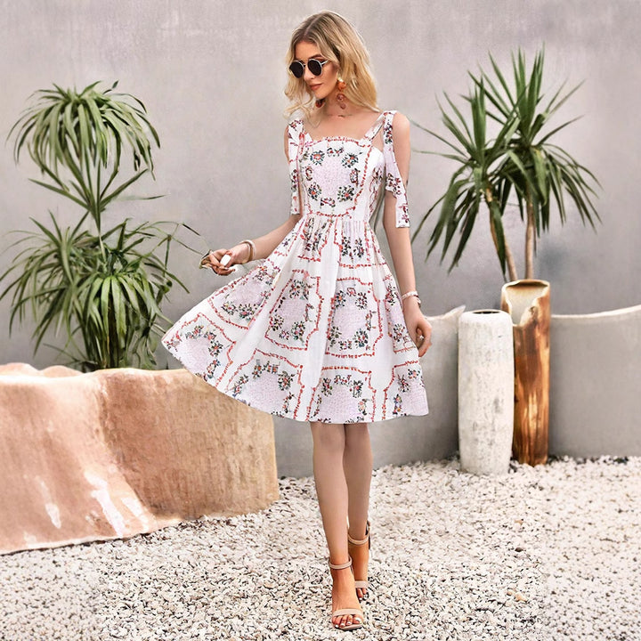 Dame Cold Shoulder Floral Mini Kjole Stilla