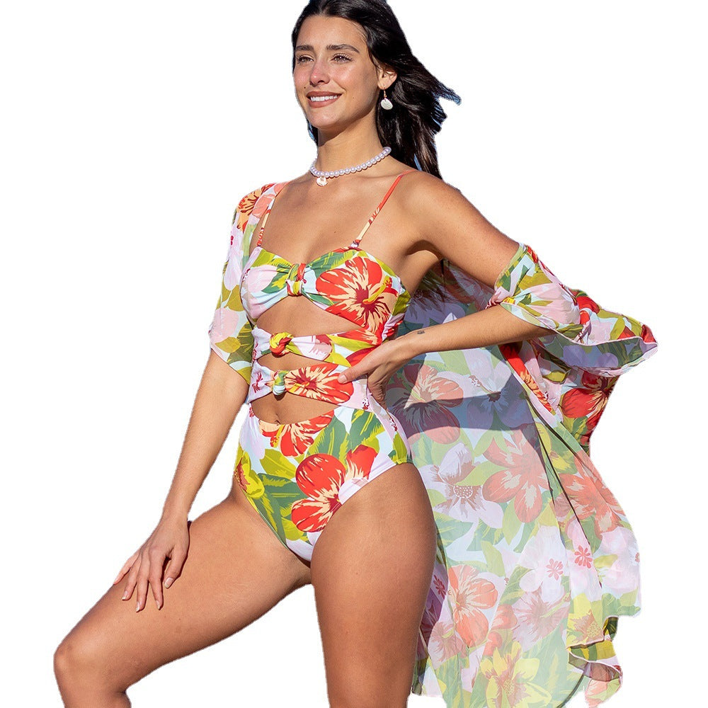 Dame badedragt med modigt cut-out design og blomster mønster Stilla