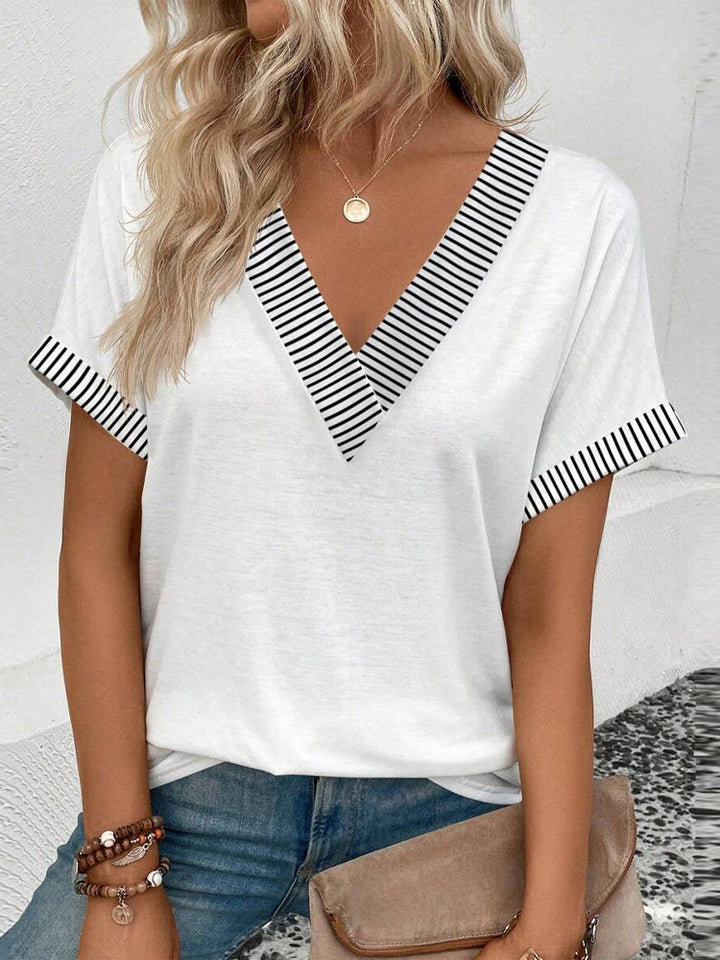 Dame V-hals T-shirt med stribede detaljer Stilla