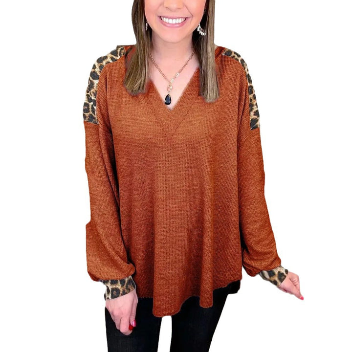 Dame afslappet V-hals bluse med dyreprint Stilla