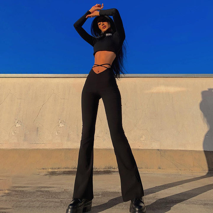 Dame tætsiddende sæt med krydsdetaljer Stilla