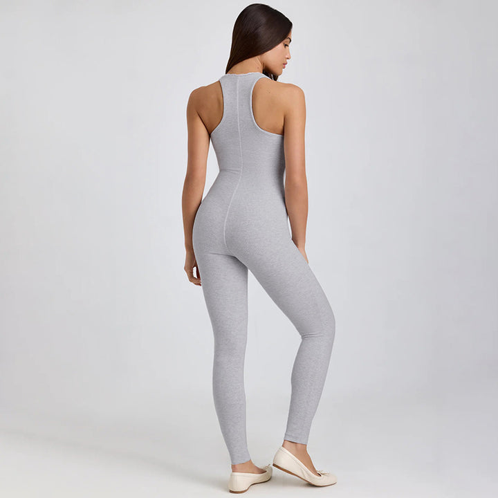 Dame Sporty One-Piece with Spaghetti Straps and Fitted Cut Skovae