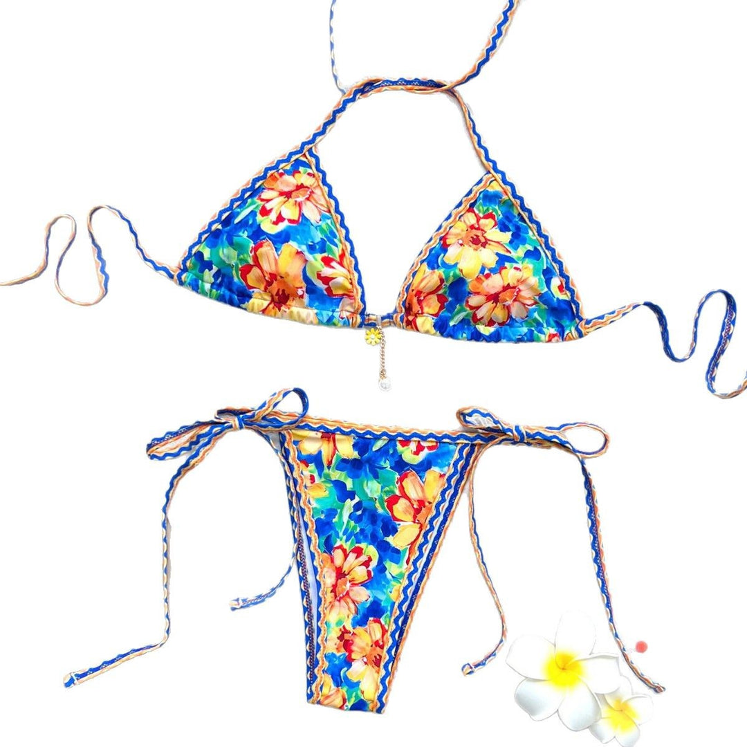 Dame bikini-sæt med blomsterapplikationer og justerbare stropper Stilla