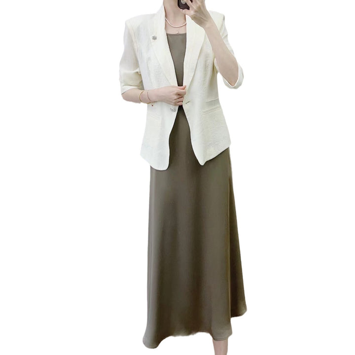 Dame Elegant Blazer-Kjole Sæt med figurtilpasset Silhuet og moderne Design Stilla