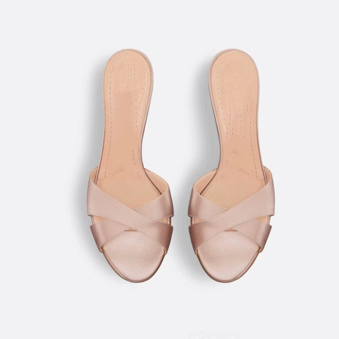 Femme Strappy perle-dekoreret hæl-mules Stilla