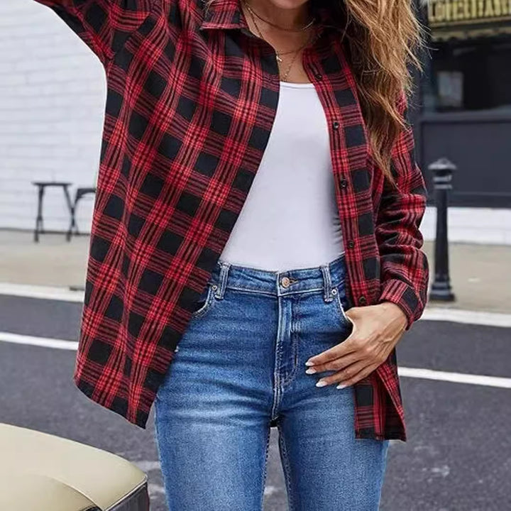 Dameternede ternet flannelbluse med afslappet snit og brystlommer Stilla