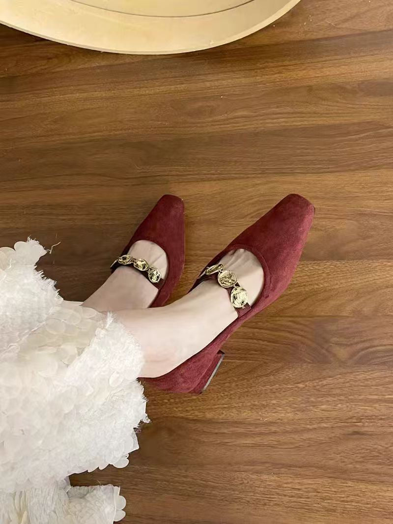 Dame Chunky Hælhæle Block Pumps med dekorativ kædeddetalje Stilla