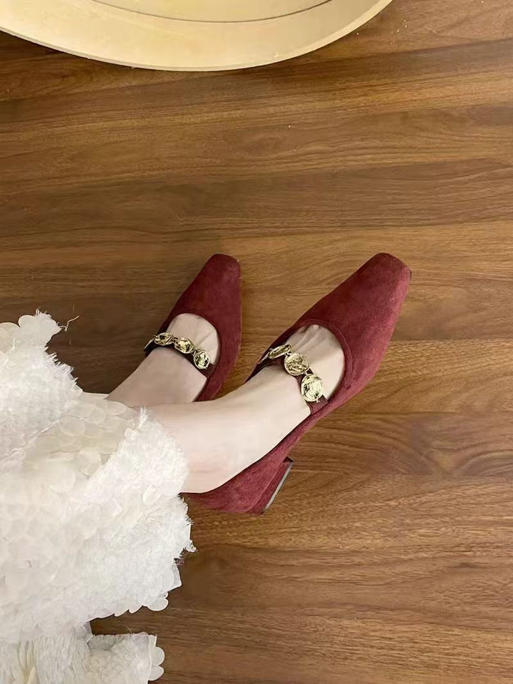 Dame Chunky Hælhæle Block Pumps med dekorativ kædeddetalje Stilla