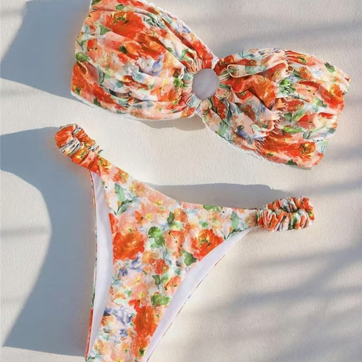 Dame bandeau-bikini-sæt med blomsterdesign og volanger Stilla