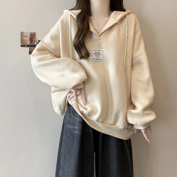 Femme Oversized Hoodie med unikt grafisk detalje Stilla