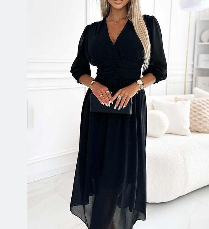 Dame Maxikjole med elegant indviklet design og svajende kant Stilla