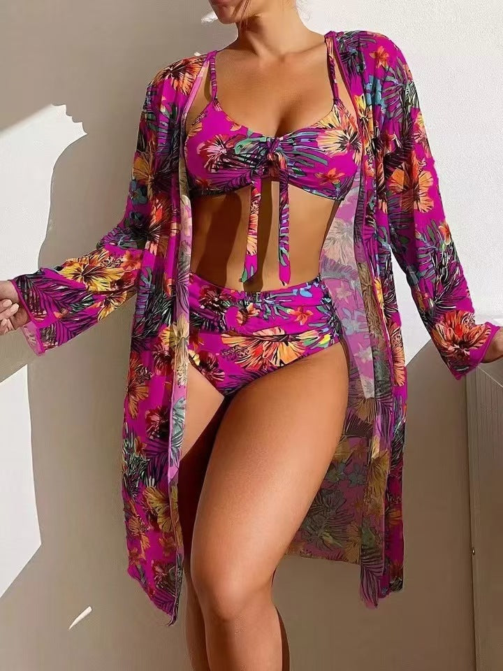 Dame bikini-sæt med blomsterprint og luftig kimono-overjakke Skovae