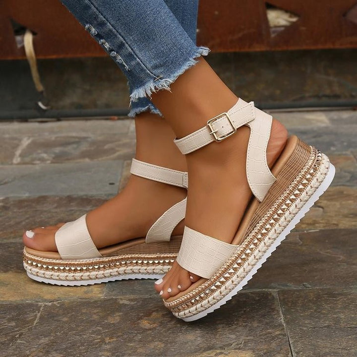 Dame Wedge-sandaler med gyldent akcent og anatomisk fodseng Stilla