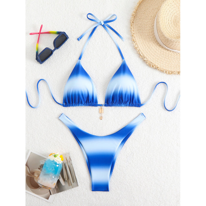 Dame triangel-bikini med justerbare stropper og elegant indpakningsdetalje Skovae