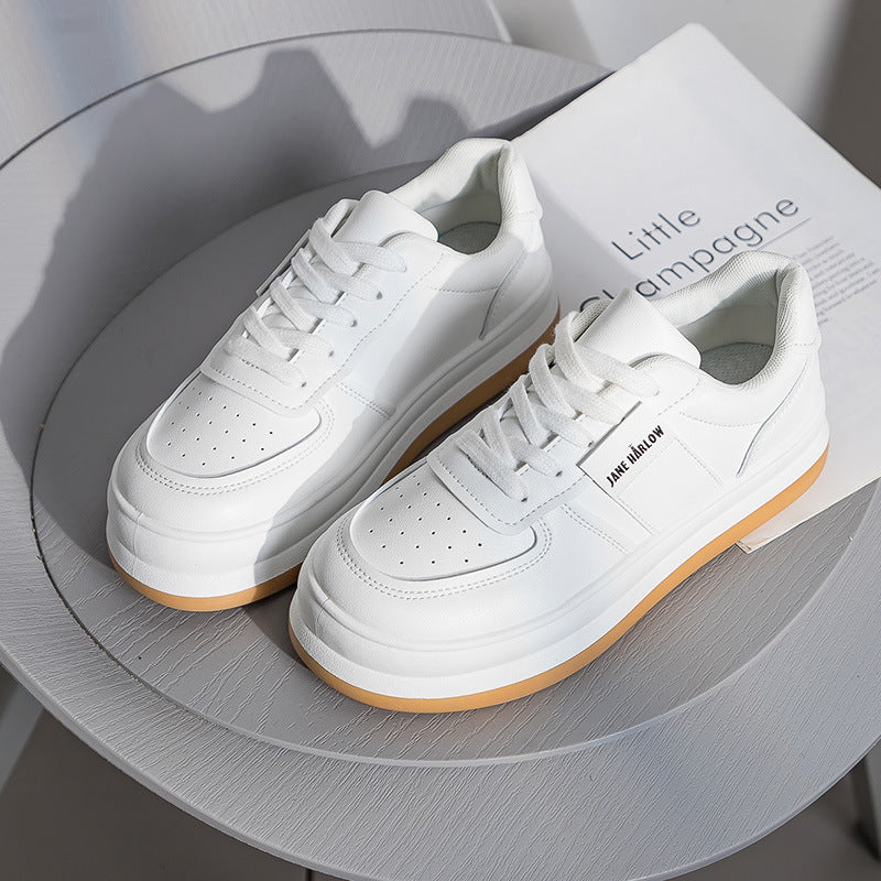 Dame Sneakers i minimalistisk design med åndbare overmaterialer og skridsikker sål Stilla