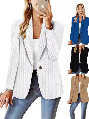 Dame strikblazer i moderne kabelstrikdesign Stilla