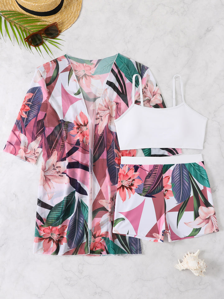 Dame Strand-outfit med blomster kimono og sporty crop-top Stilla