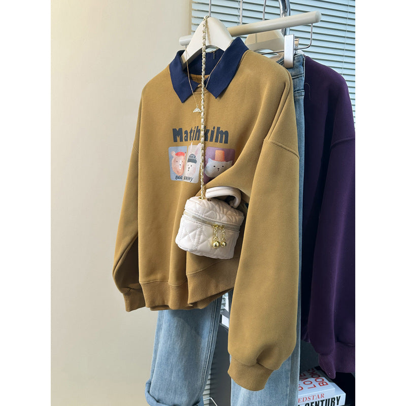 Femme Cozy Graphic Sweatshirt med kontrastkrave Stilla