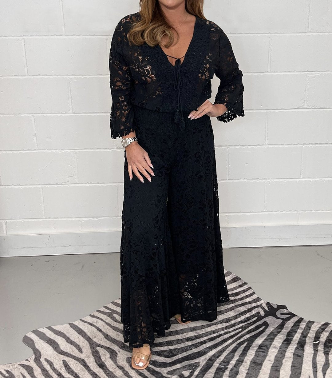 Dame Elegant spidse-outfit med bredt udfoldet bukseben og bindebånd Stilla