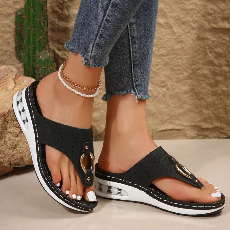 Dame Komfortable Tåsplit-sandaler med skridsikre såler og stilfulde detaljer Stilla