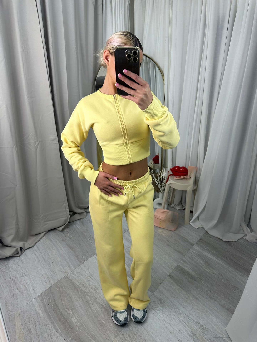 Kvinders cropped hoodie og afslappet joggers sæt Skovae