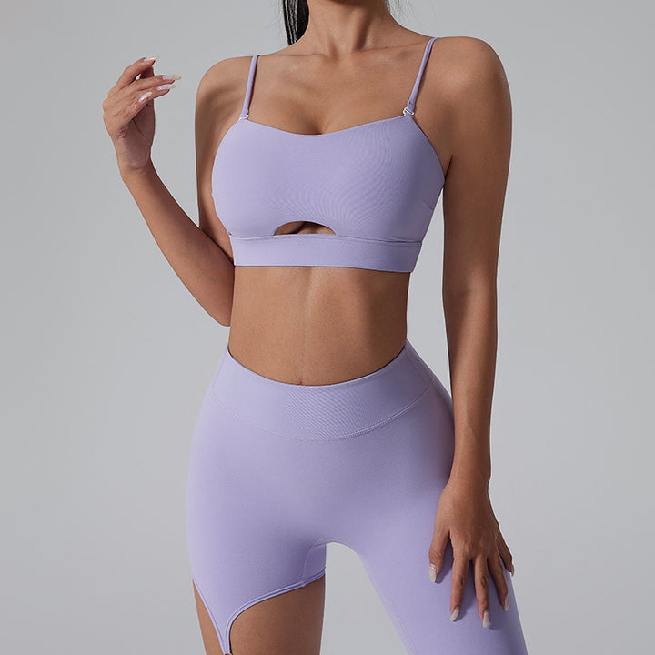 Dame sportensemble med trendy cut-out og høj talje Stilla