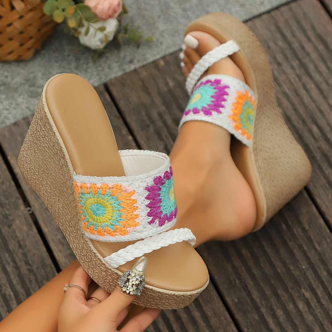 Dames kile-sandaler med blomster broderi og ergonomisk sål Stilla