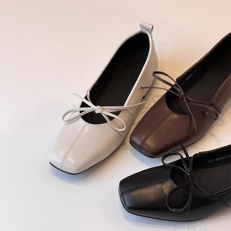 Dame elegante ballerinaer med firkantet tåparti og dekorativ sløjfe Stilla