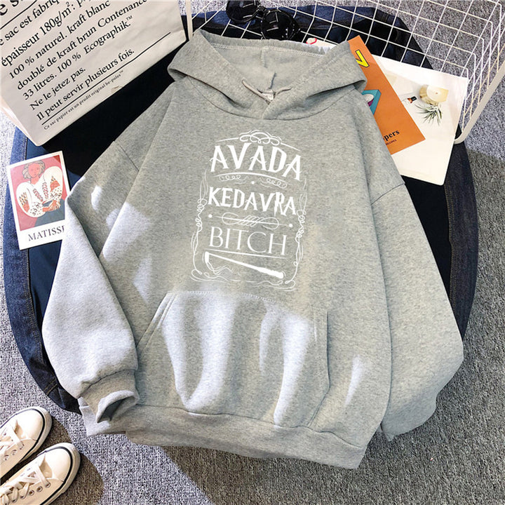 Dame hoodie med kreativt grafisk design Skovae