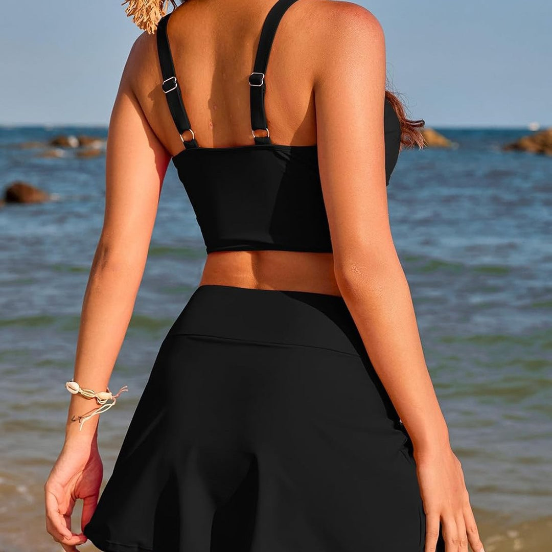 Dame Sporty Bikini-sæt med moderigtigt omslagstopp og elastiske shorts Skovae