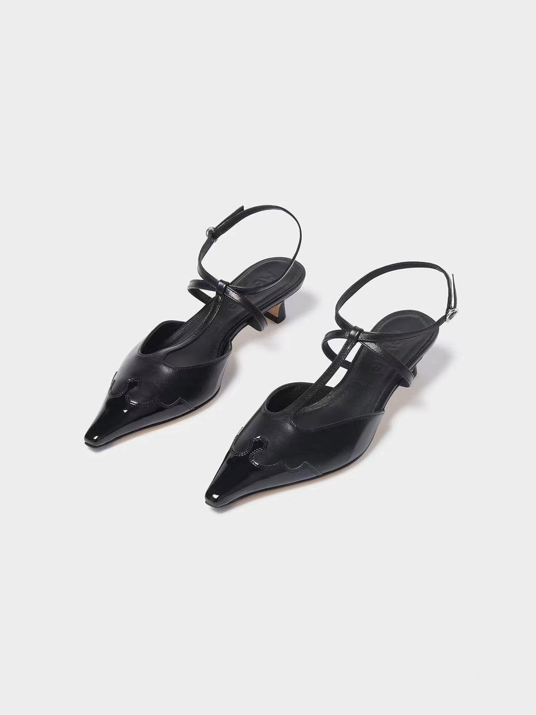 Femme Spids-tå Slingback Sko med kunstnerisk Udsnit-design Stilla
