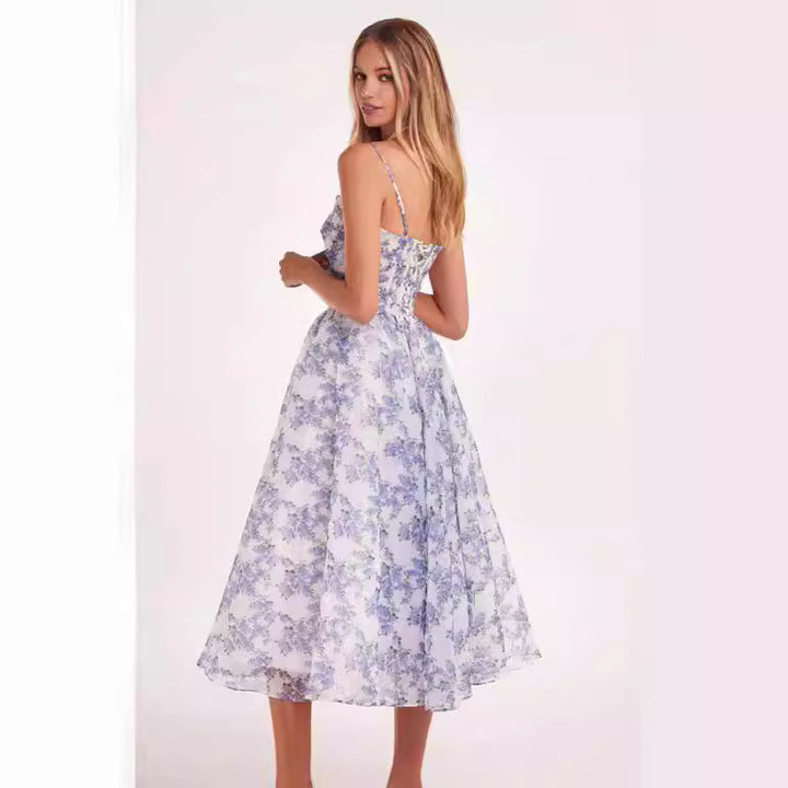 Dame midi-kjole med elegant chiffon og blomsterapplikationer Stilla