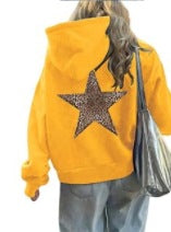 Dame hoodie med iøjnefaldende leopard stjerne design Skovae