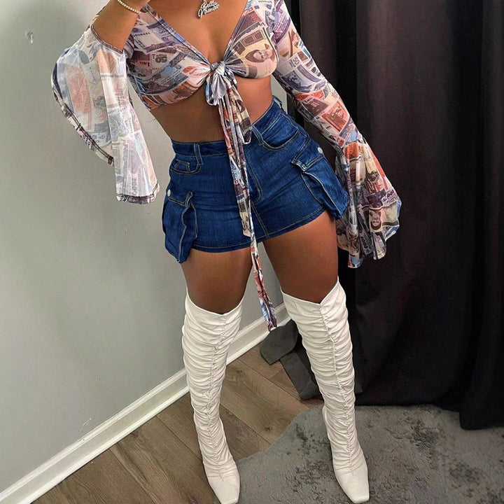 Dame fashionabel denim miniskørt med praktiske cargo-lommer og justerbar talje Stilla