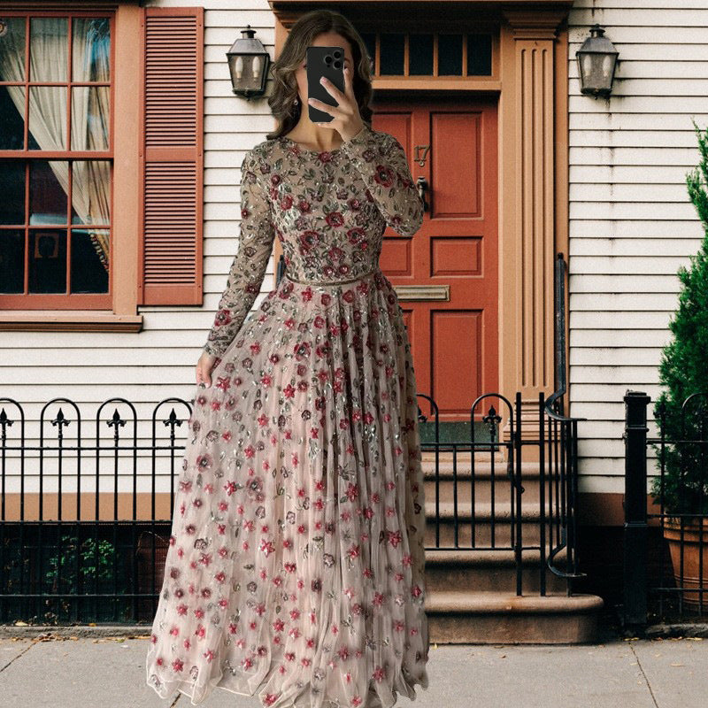 Dame Elegant maxikjole med floral spids og gennemsigtige ærmer Stilla