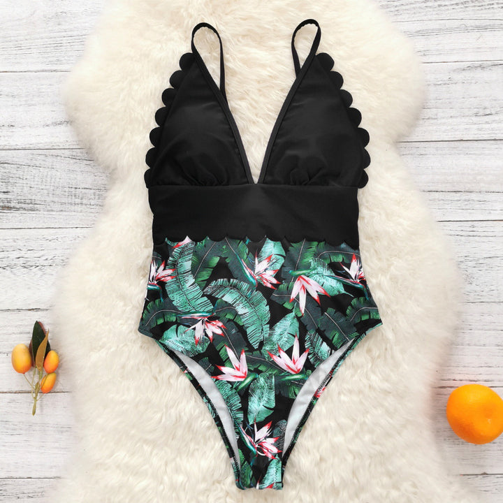 Dame one-piece badedragt med blomsterdesign og detaljeorienteret snit Stilla