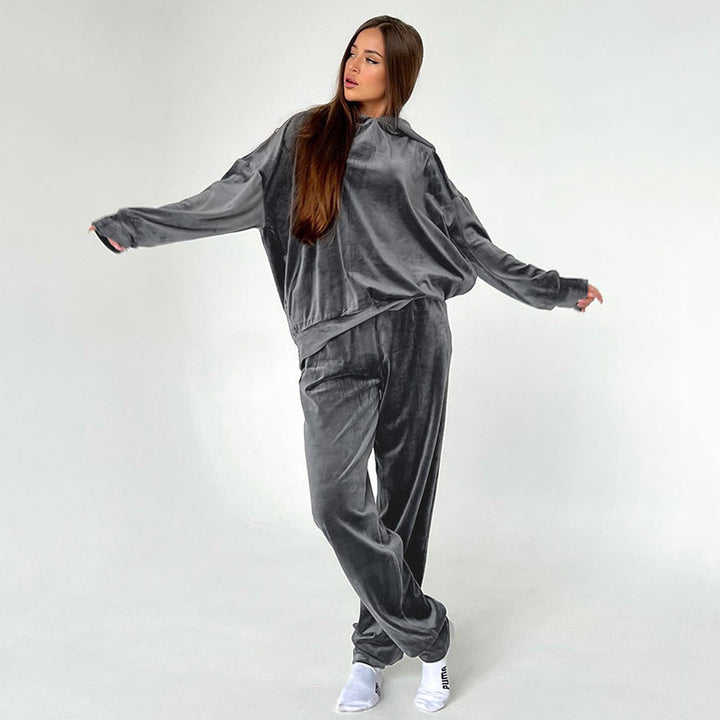 Dame sæt bestående af blødt velourtop og svajende joggingbukser Stilla