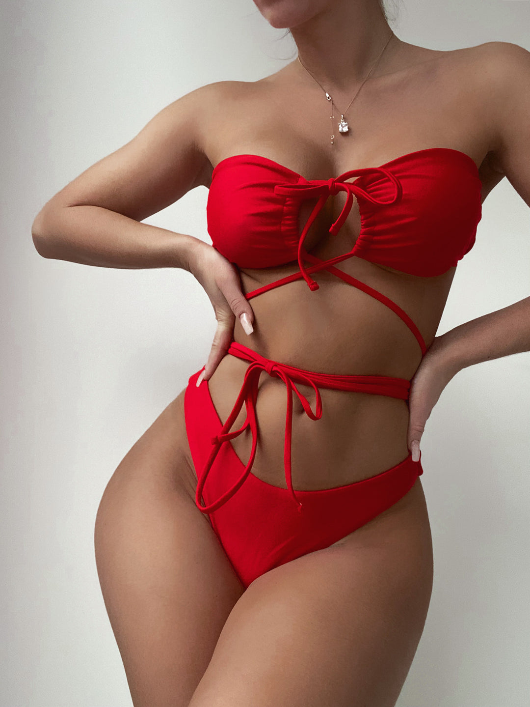 Dame Bandeau bikini sæt med legende snøre design og høj udskæring Stilla
