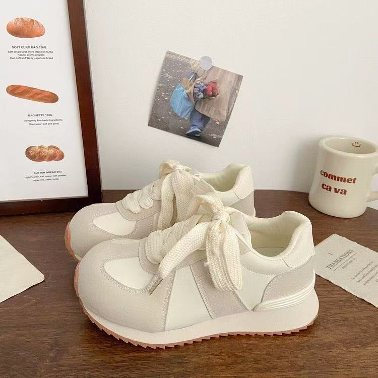 Dame Sporty Sneakers i elegant design med åndbart materiale og komfortabel sål Stilla