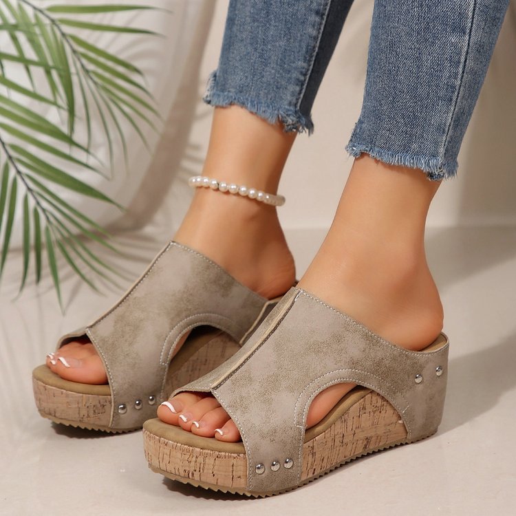 Dame Wedge-sandaler med komfortabel korksål og moderne remdesign Stilla