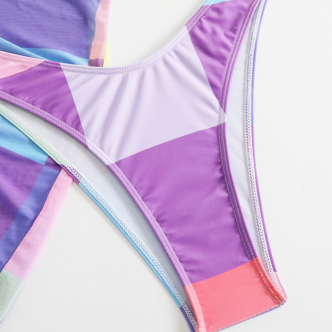 Stilfuldt triangel-bikini-sæt til damer med matchende cover-up Stilla