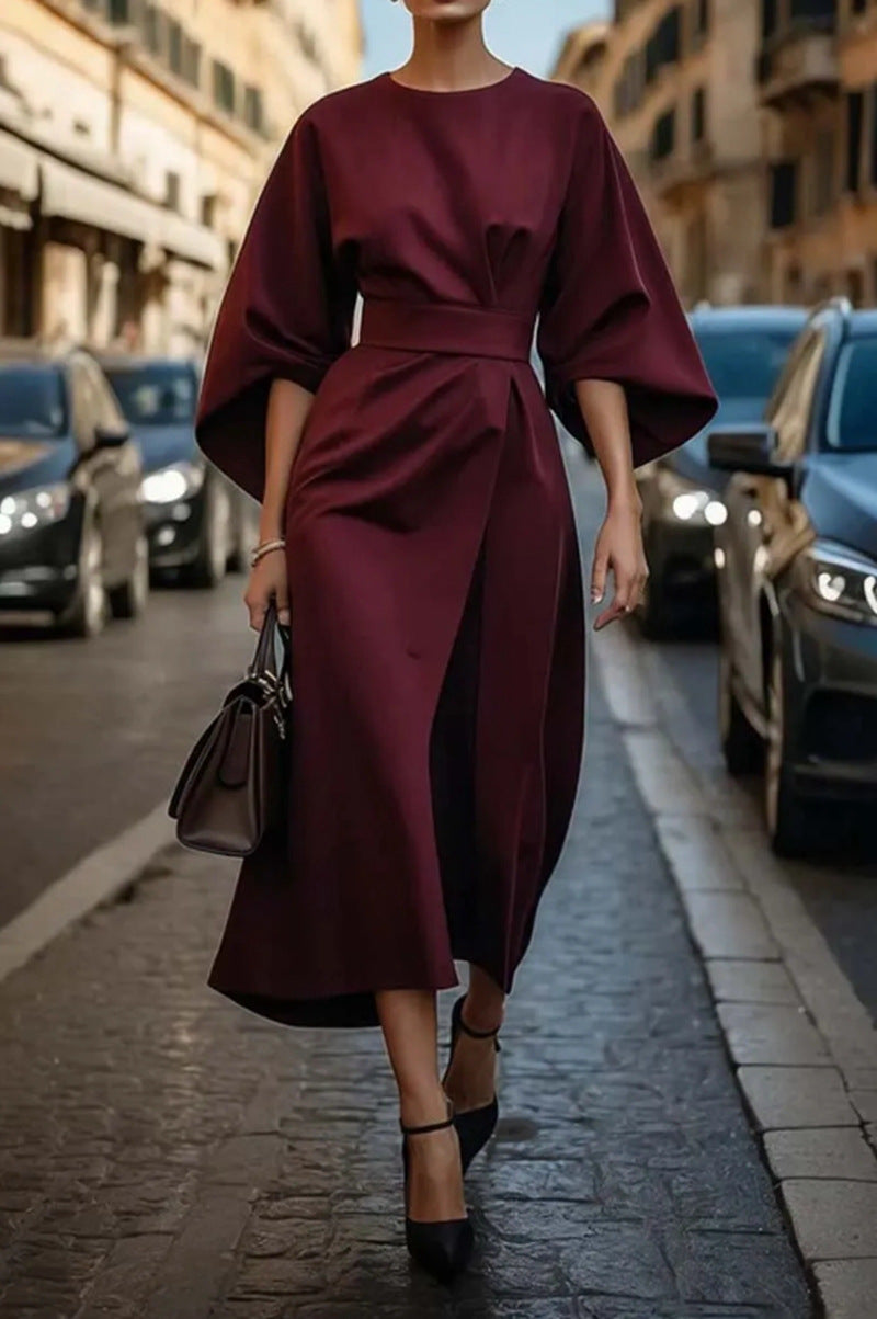 Dame Maxi-kjole med voluminøse ærmer og elegant draperingsdesign Stilla