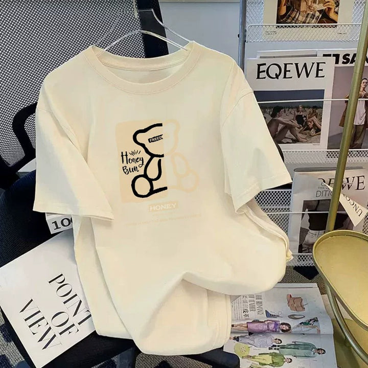Dame T-shirt med kreativ bjørnemotiv og afslappet pasform Stilla