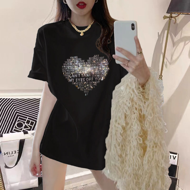 Dame T-shirt med glitrende hjerte motiv og romantisk skrifttype Stilla