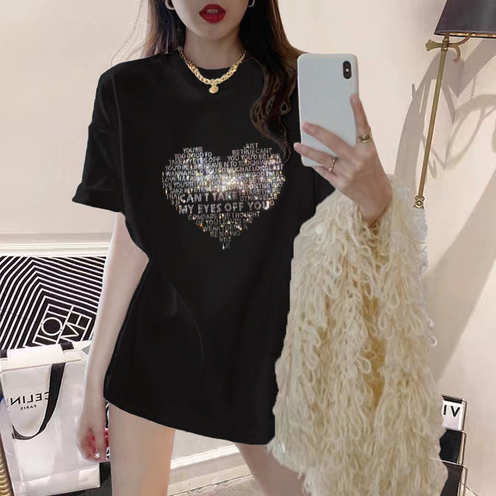 Dame T-shirt med glitrende hjerte motiv og romantisk skrifttype Stilla