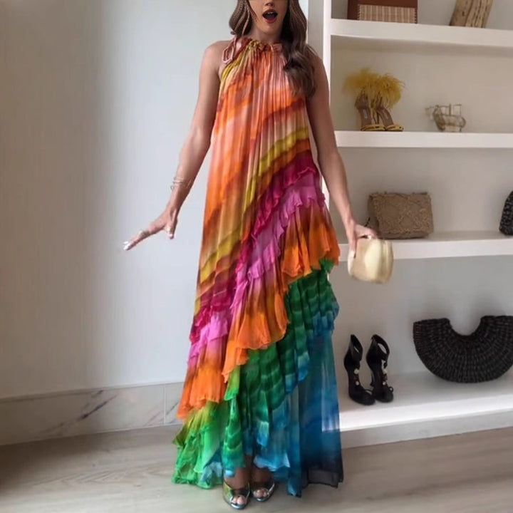 Dame Maxi-kjole med elegante draperinger og farverig lag-på-lag look Stiila