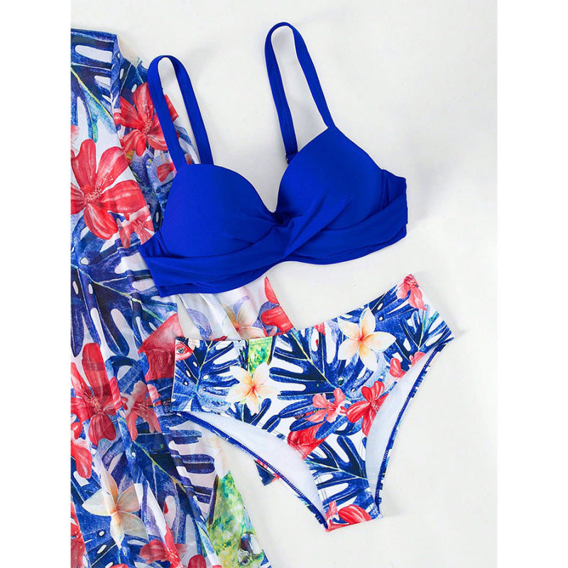 Dame Bikini sæt med innovativt design og blomsterprint Skovae