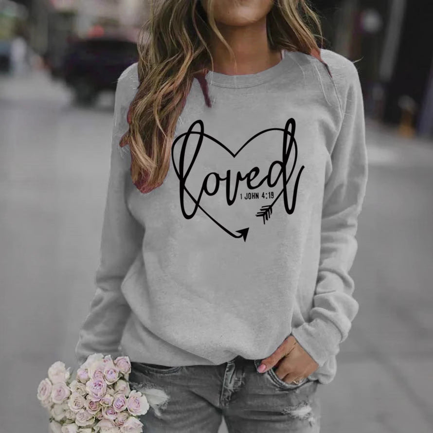 Kvinders sweatshirt med hjerteformet print og inspirerende budskab Stilla
