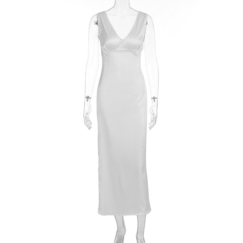 Dame elegant satin natkjole med dyb V-hals og brede stropper Skovae